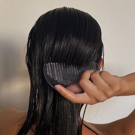 Hacks to Prevent HAIR BREAKAGE