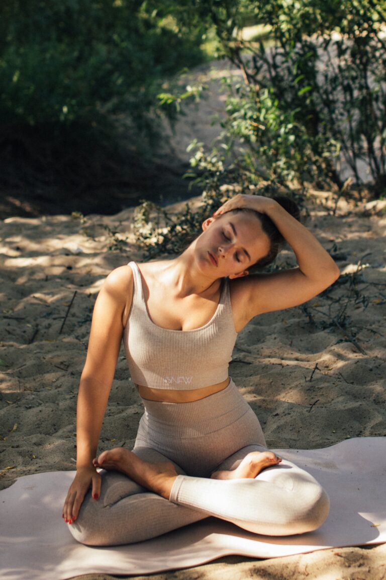 5 Stretches to Do Before Bed for a Restful Night’s Sleep